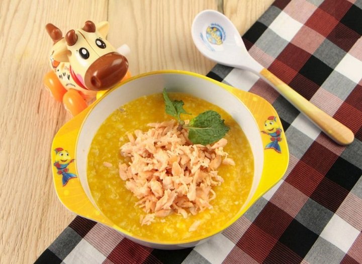 Có nên cho bé ăn cá hồi mỗi ngày? Lượng phù hợp là bao nhiêu
