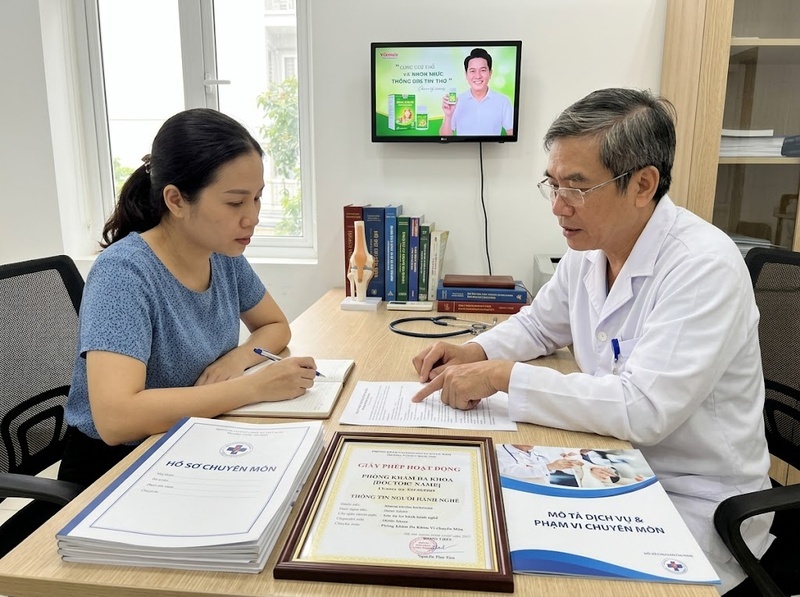 Có nên tin phòng khám người nổi tiếng quảng cáo khi chưa kiểm chứng?