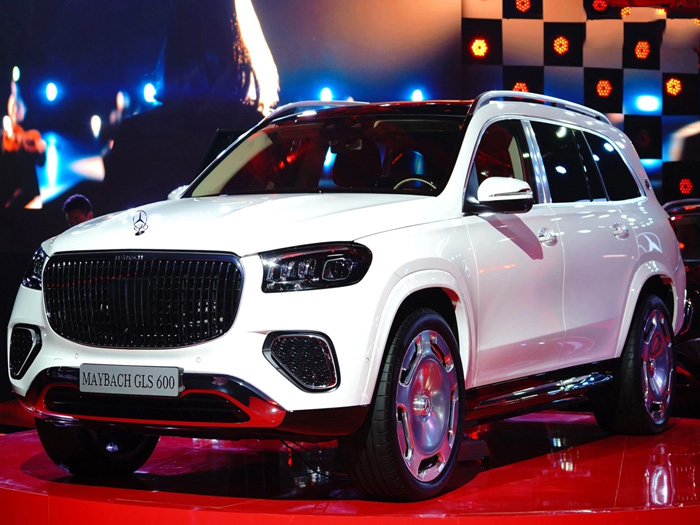 Xe hơi Maybach gầm cao tại Việt Nam có những mẫu nào?
