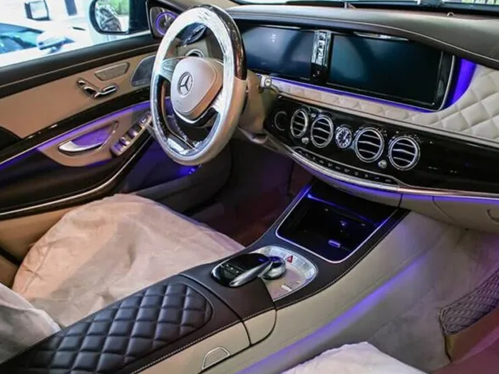 Nội thất xe Mec Maybach S600 và Mercedes S500 khác gì nhau?