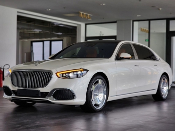 Xe Mer Maybach S450 khác gì Mercedes S450 thường về nội thất?