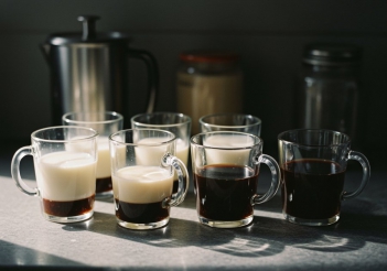 Tỷ lệ pha trà sữa truyền thống ngon giúp trà đậm hương