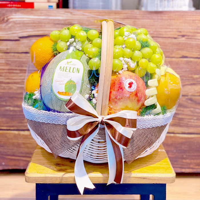 Giỏ trái cây thăm bệnh giá bao nhiêu là hợp lý? - Sức khỏe và Gia đình