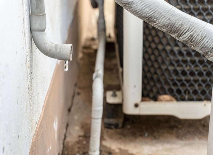 ống thoát nước máy lạnh bị nghẹt